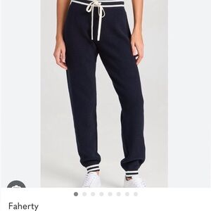 Faherty Throw Back Women's Navy Knit Joggers